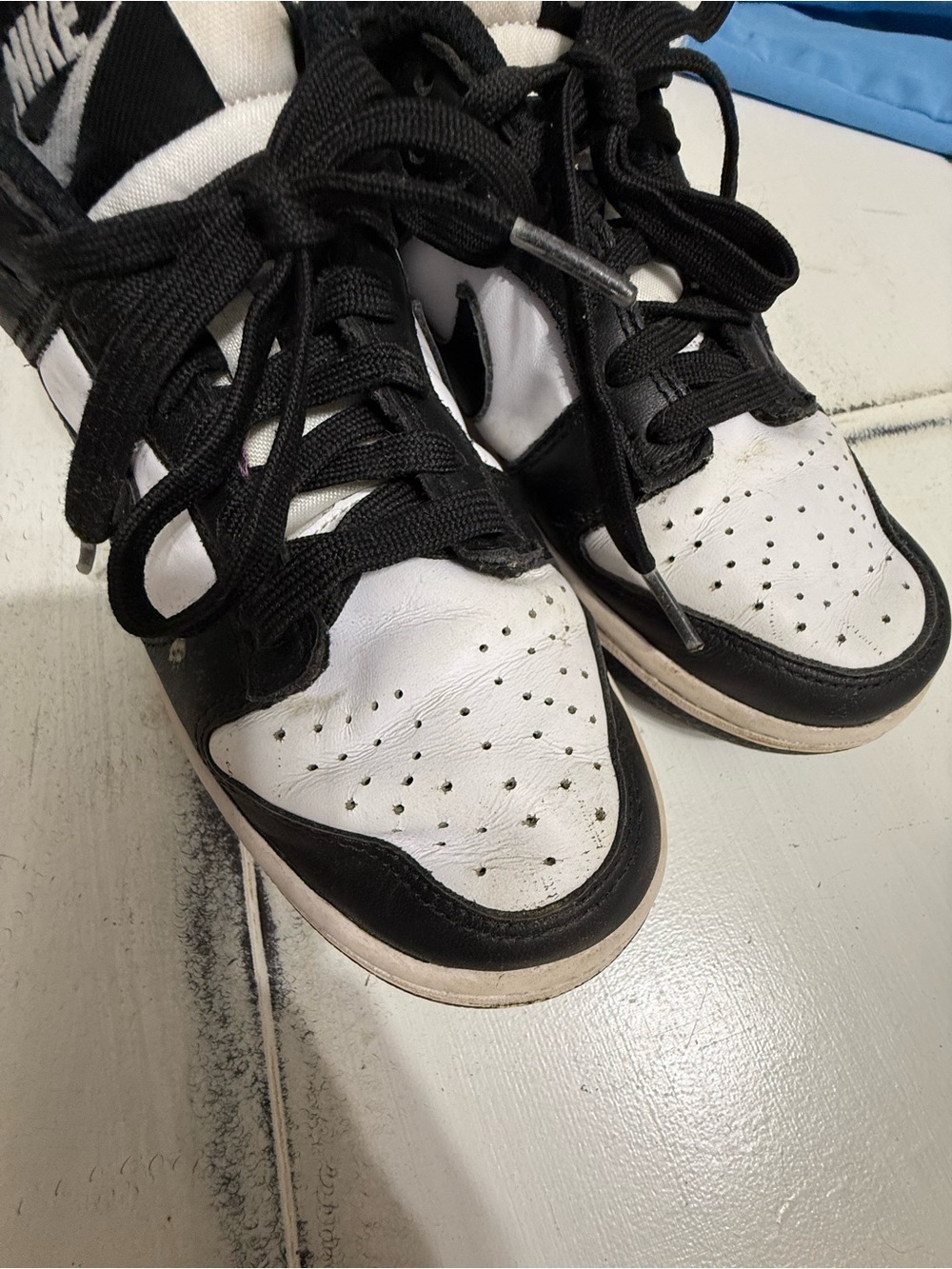 Nike Black and White Kids Low-Top Sneakers